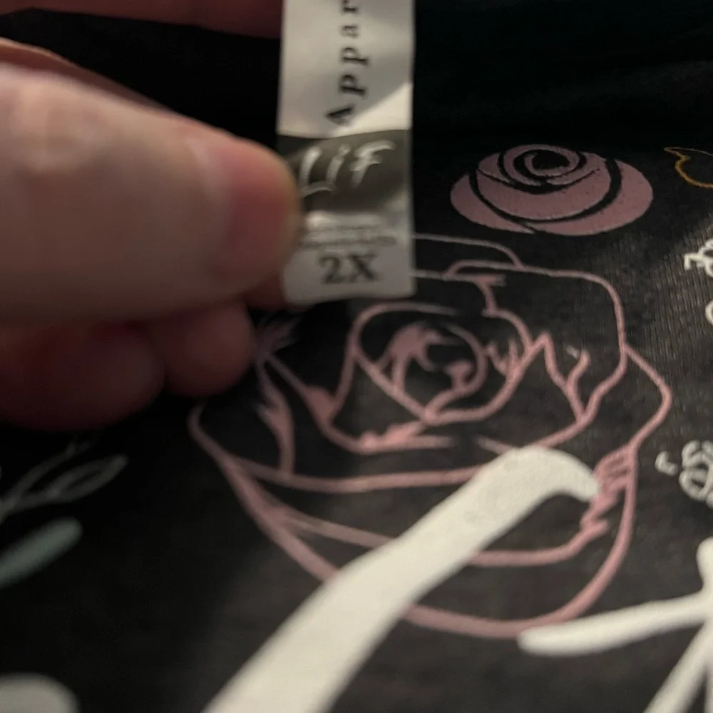 Be Still & Know short sleeve scripture tee - Picture 2 of 2